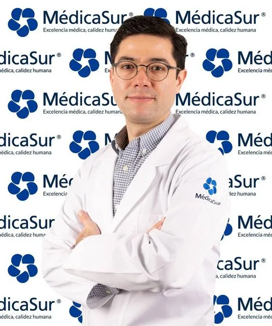 DR. HUGO LAPARRA ESCAREÑO Angiología y Cirugía Vascular Médica Sur Copyright