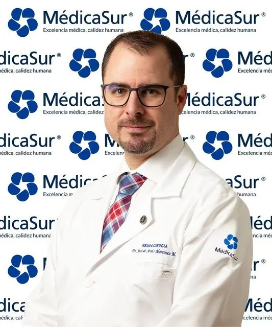 DR. JOSÉ DE JESÚS MARTÍNEZ MANRIQUE Neurocirugía Médica Sur Copyright