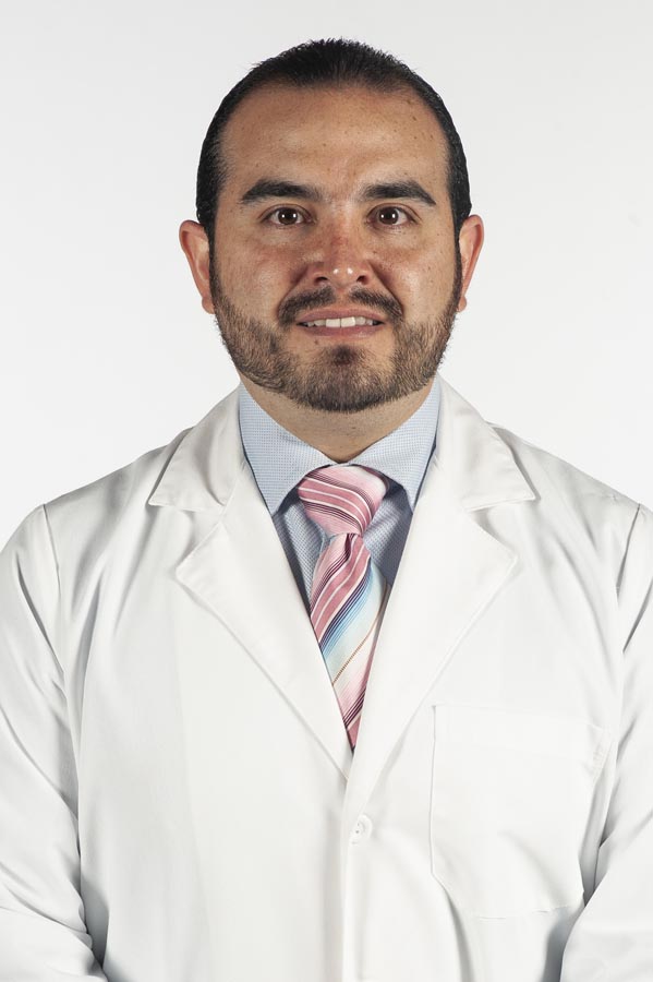 Foto de Dr. César Alfredo Alcántara Canseco, Ortopedia y Traumatología en Ciudad de México